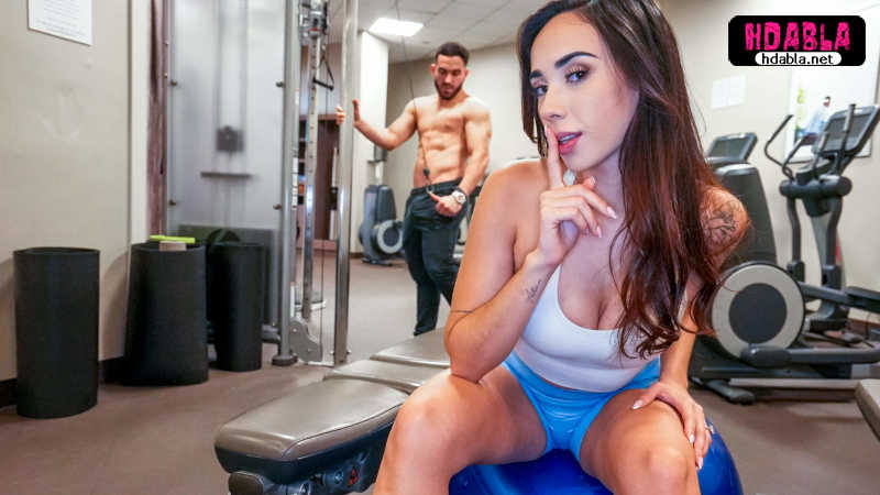 Spor salonundaki diğer bodyci adama karımı sattım